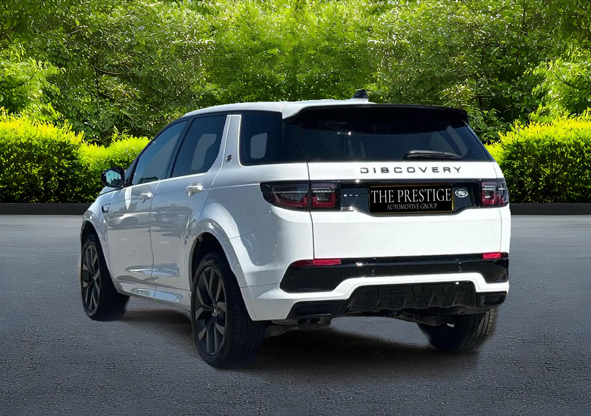 
								Land Rover Discovery Sport 2.0 D165 MHEV R-Dynamic SE Auto AWD full									